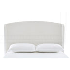 Cama King con respaldo alto tapizada de estilo minimalista para un sueño reparador y un dormitorio elegante