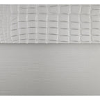 Cama tapizada de polipiel plateada con luces LED y botones