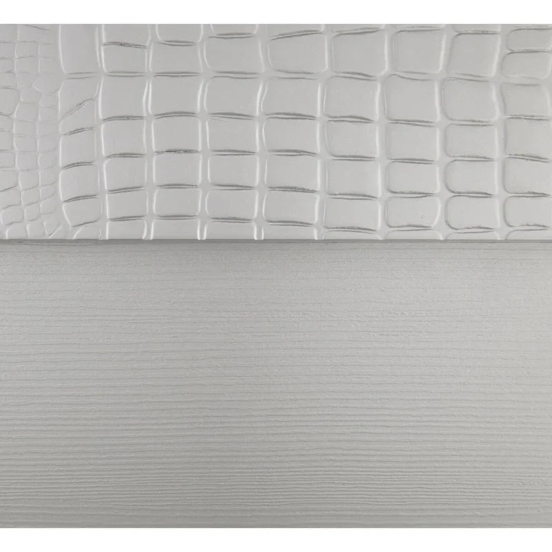 Cama tapizada de polipiel plateada con luces LED y botones