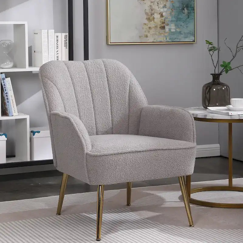 Sillón moderno con apoyabrazos anchos
